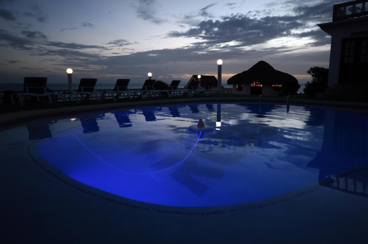 Beyond Sunset Resort & Villas 트레저 비치 외부 사진